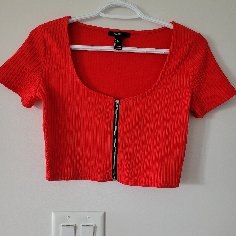 Crop top